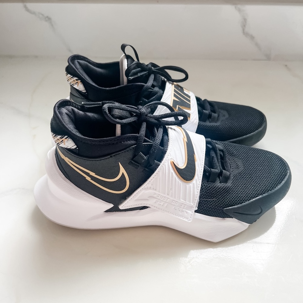 Nike Future Court 3 GS Black White Metallic Gold CT2866-006 Sneakers